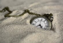 Po jakim czasie można dolać olej do silnika?