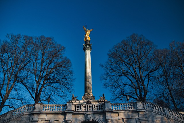 Kto montuje parapety zewnętrzne? Kto montuje parapety zewnętrzne?