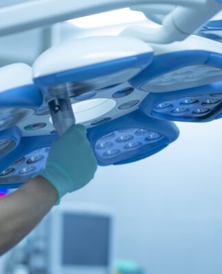 10 sposobów na zwiększenie odporności systemu w salach operacyjnych wyposażenie sal operacyjnych